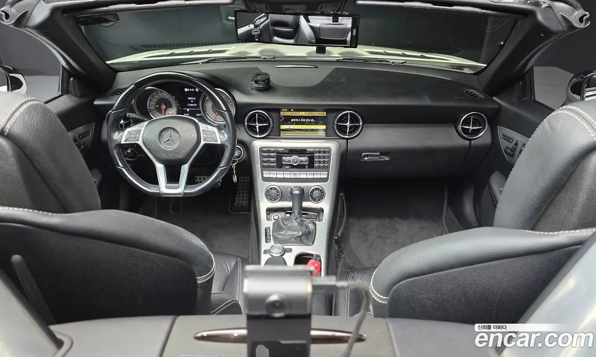 Mercedes-Benz SLK-Class 2012 1.8 автомат (гидро), фото 7 Mercedes-Benz SLK-Class 2012 1.8 автомат (гидро), фото 7