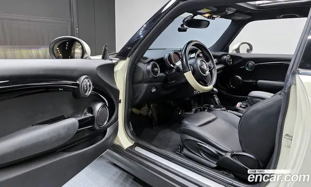 Mini Cooper 2014 1.5 автомат (гидро), миниатюра 11 Mini Cooper 2014 1.5 автомат (гидро), миниатюра 11