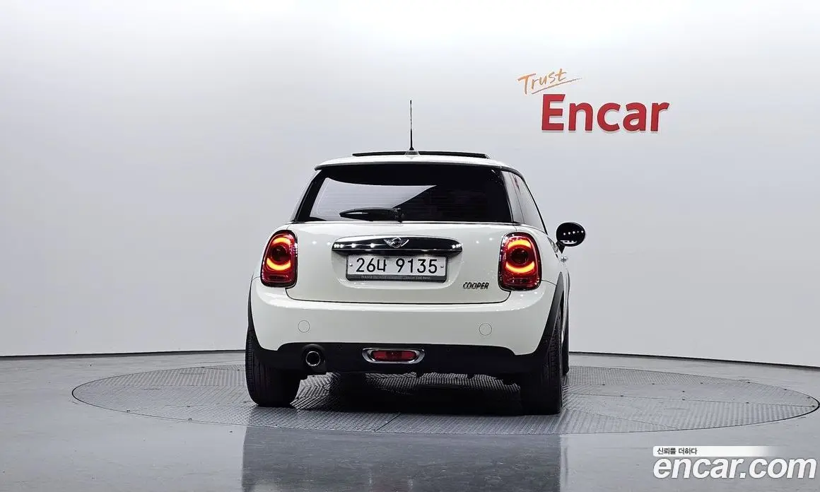 Mini Cooper 2014 1.5 автомат (гидро), фото 4 Mini Cooper 2014 1.5 автомат (гидро), фото 4