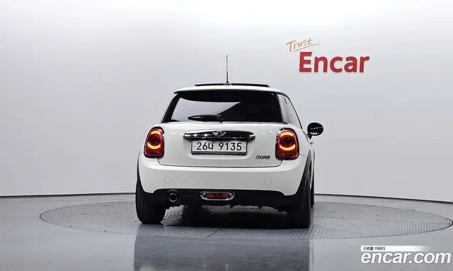 Mini Cooper 2014 1.5 автомат (гидро), миниатюра 4 Mini Cooper 2014 1.5 автомат (гидро), миниатюра 4