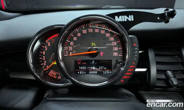 Mini Cooper 2014 1.5 автомат (гидро), миниатюра 8 Mini Cooper 2014 1.5 автомат (гидро), миниатюра 8