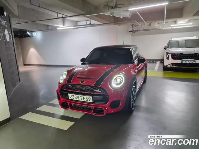 Mini Cooper 2019 2.0 автомат (гидро), миниатюра 3