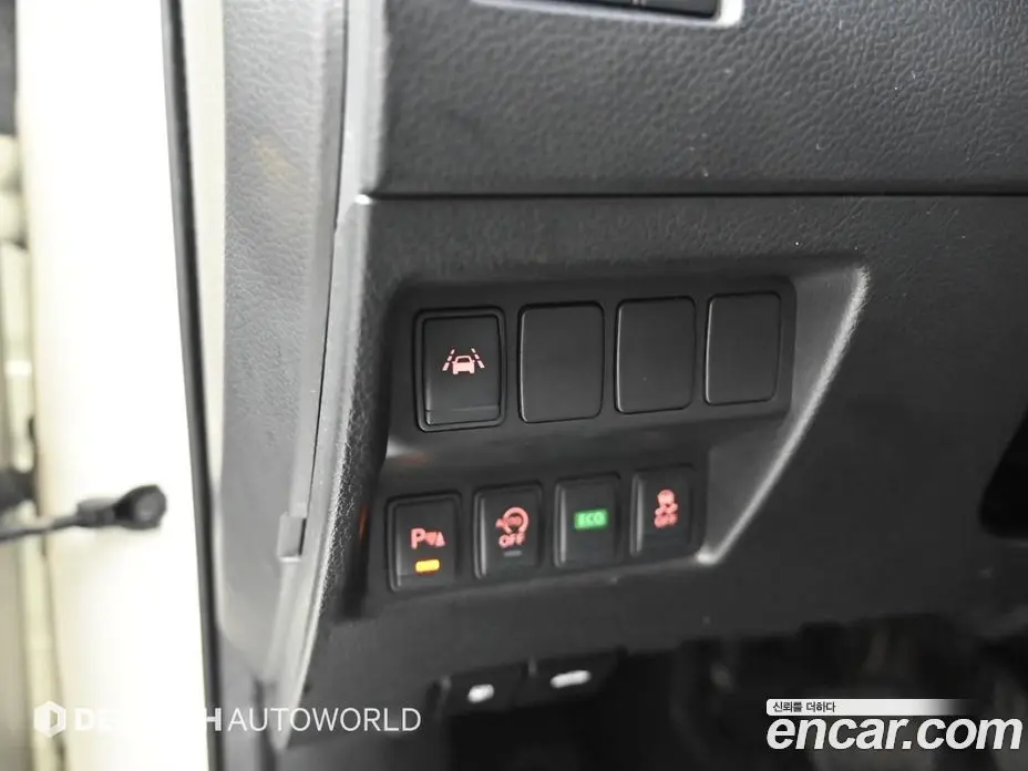 Nissan Qashqai 2015 1.6 автомат (гидро), фото 17