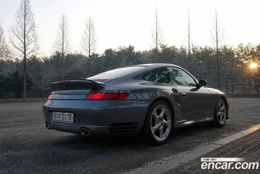 Porsche 911 2004 3.6 автомат (гидро), фото 3 Porsche 911 2004 3.6 автомат (гидро), фото 3