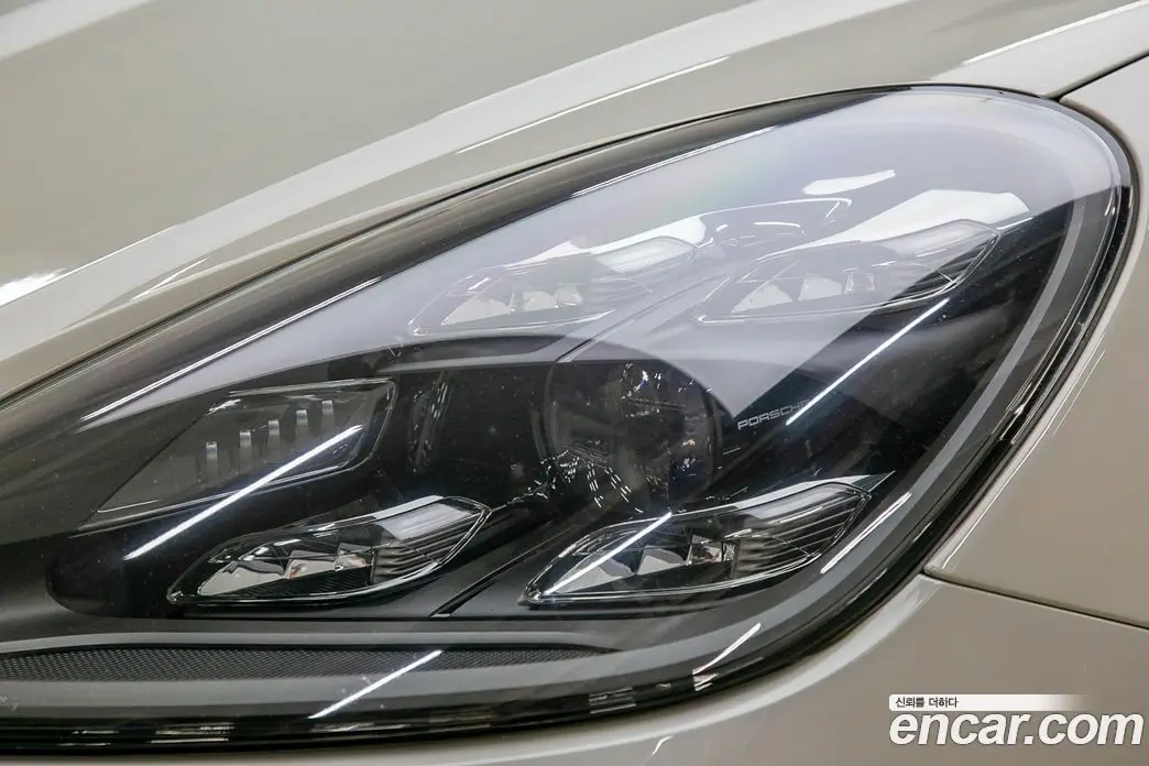 Porsche Cayenne 2021 3.0 автомат (гидро), фото 8