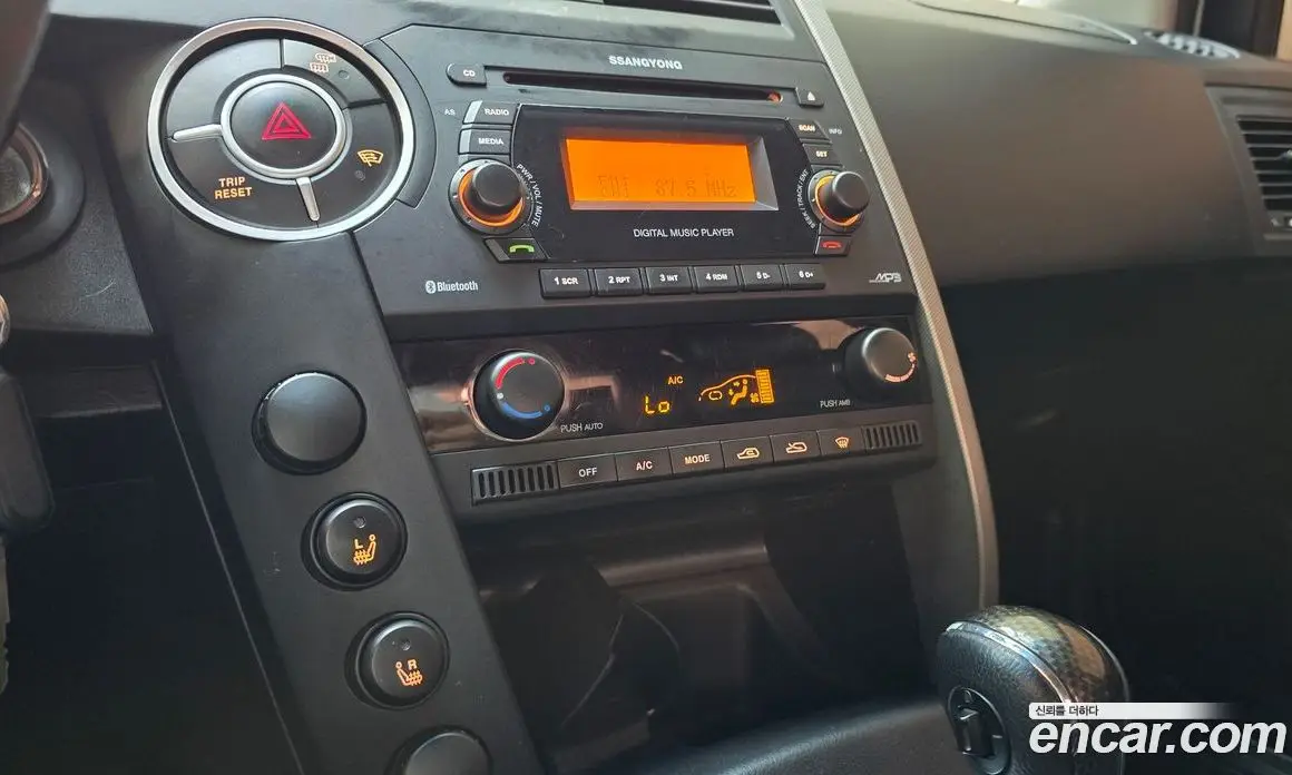 SsangYong Korando 2012 2.0 автомат (гидро), фото 11