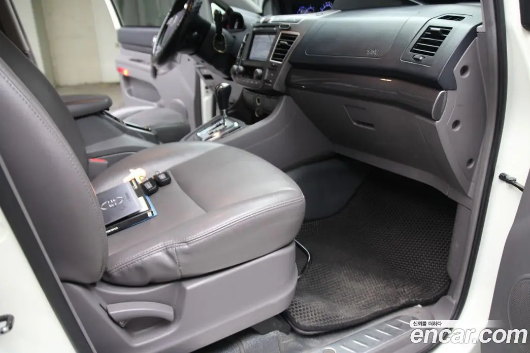 SsangYong Korando 2014 2.0 автомат (гидро), фото 13