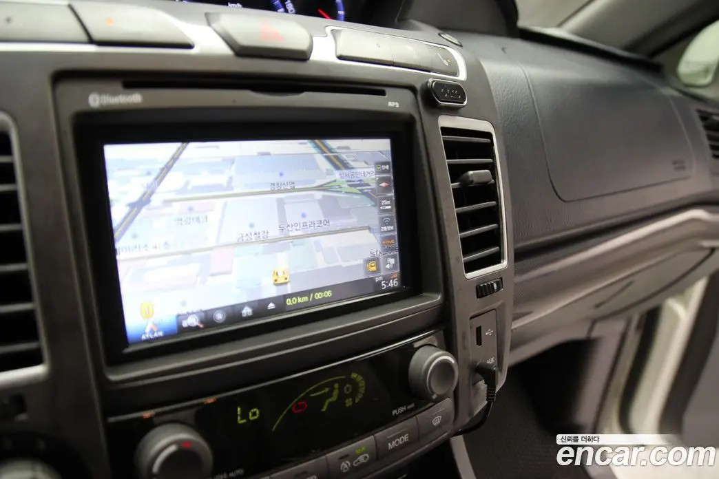 SsangYong Korando 2014 2.0 автомат (гидро), фото 15