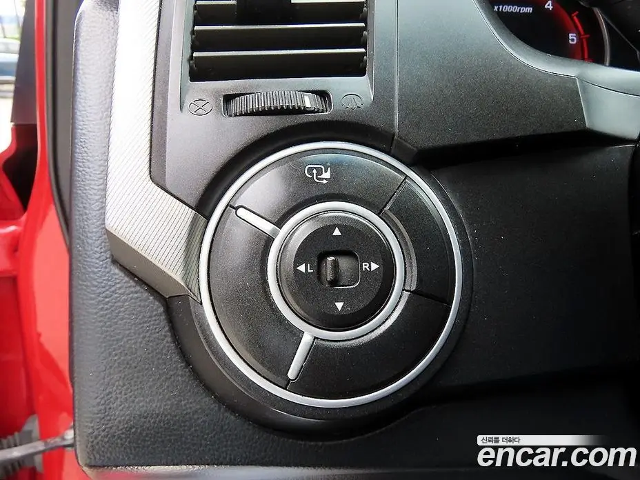 SsangYong Korando 2014 2.0 автомат (гидро), фото 12