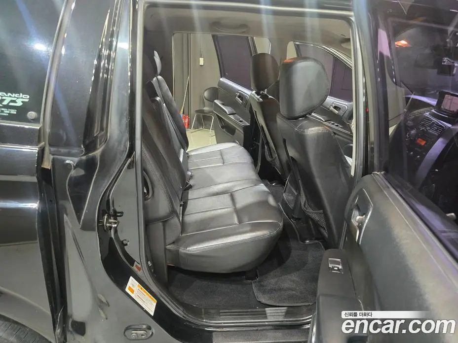 SsangYong Korando 2015 2.0 автомат (гидро), фото 15