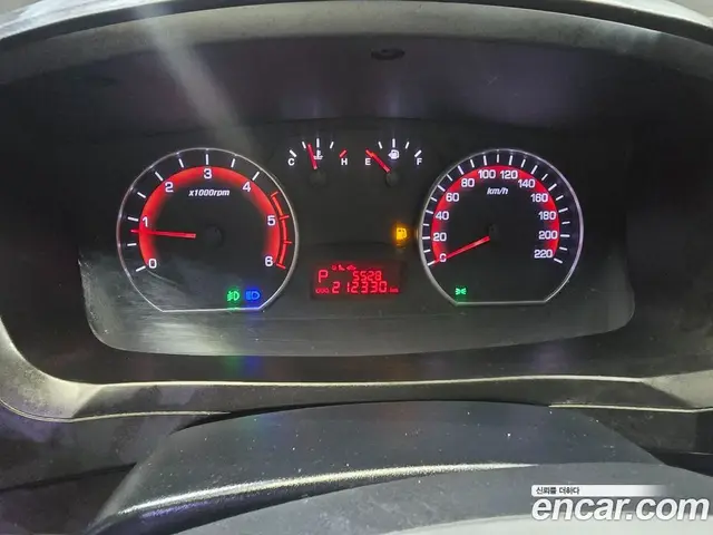 SsangYong Korando 2015 2.0 автомат (гидро), миниатюра 9