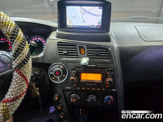 SsangYong Korando 2015 2.0 автомат (гидро), миниатюра 10