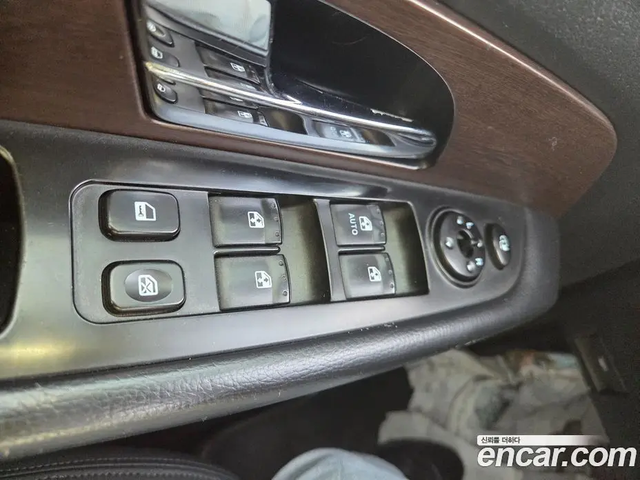 SsangYong Rexton 2013 2.0 автомат (гидро), фото 16 SsangYong Rexton 2013 2.0 автомат (гидро), фото 16