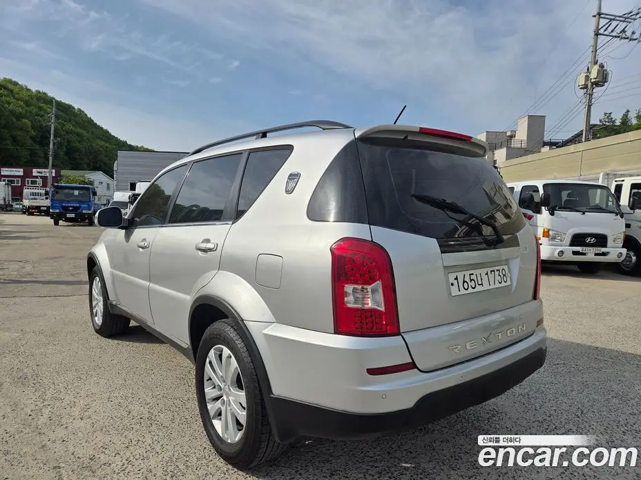 SsangYong Rexton 2013 2.0 автомат (гидро), фото 8 SsangYong Rexton 2013 2.0 автомат (гидро), фото 8