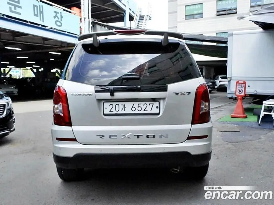 SsangYong Rexton 2014 2.0 автомат (гидро), фото 4 SsangYong Rexton 2014 2.0 автомат (гидро), фото 4