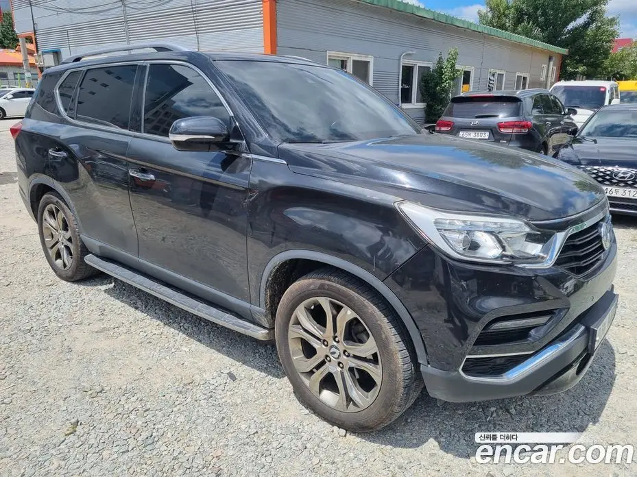 SsangYong Rexton 2017 2.2 автомат (гидро), фото 2 SsangYong Rexton 2017 2.2 автомат (гидро), фото 2