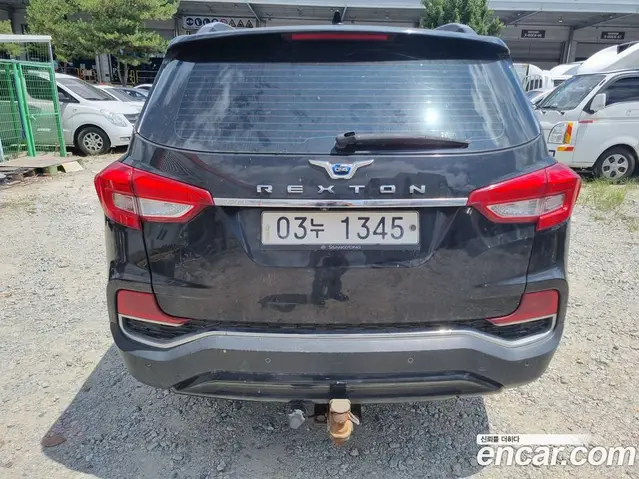 SsangYong Rexton 2017 2.2 автомат (гидро), миниатюра 4 SsangYong Rexton 2017 2.2 автомат (гидро), миниатюра 4