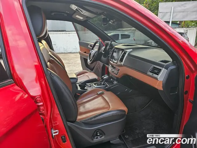 SsangYong Rexton 2019 2.2 автомат (гидро), миниатюра 11 SsangYong Rexton 2019 2.2 автомат (гидро), миниатюра 11