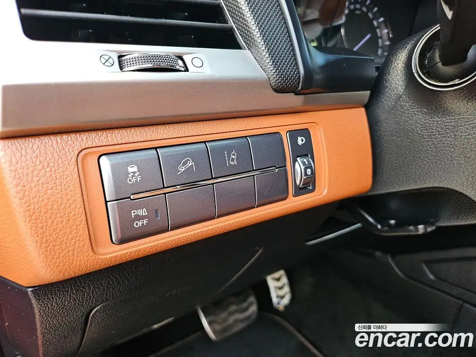 SsangYong Rexton 2019 2.2 автомат (гидро), фото 17 SsangYong Rexton 2019 2.2 автомат (гидро), фото 17