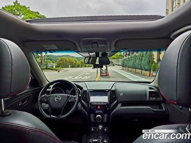 SsangYong TIBOLI 2016 1.6 автомат (гидро), миниатюра 12