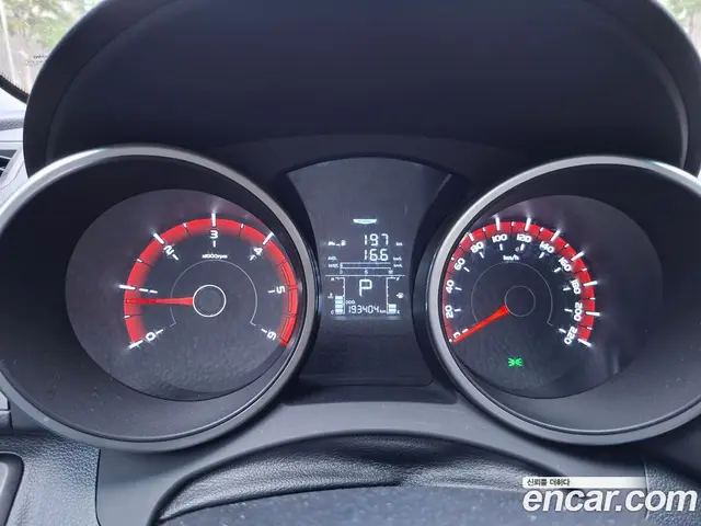 SsangYong TIBOLI, 2016, 193 300 км