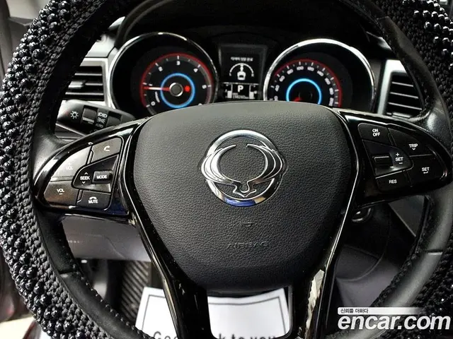 SsangYong TIBOLI 2018 1.6 автомат (гидро), миниатюра 8