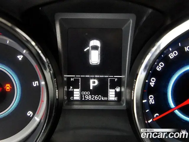 SsangYong TIBOLI 2018 1.6 автомат (гидро), миниатюра 9