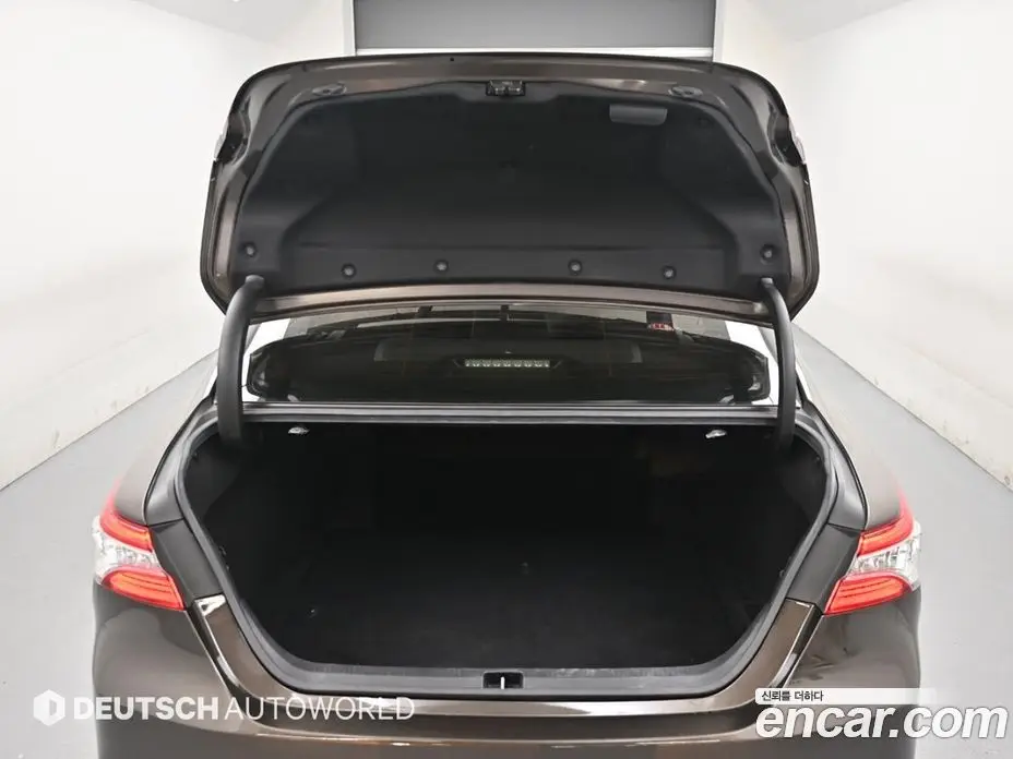 Toyota Camry 2018 2.5 автомат (гидро), фото 19 Toyota Camry 2018 2.5 автомат (гидро), фото 19