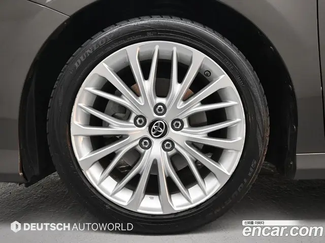 Toyota Camry 2018 2.5 автомат (гидро), миниатюра 5 Toyota Camry 2018 2.5 автомат (гидро), миниатюра 5