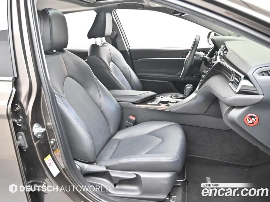 Toyota Camry 2018 2.5 автомат (гидро), фото 10 Toyota Camry 2018 2.5 автомат (гидро), фото 10
