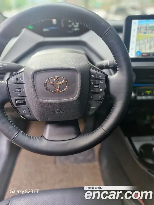 Toyota Prius 2024 2.0 автомат (гидро), фото 17