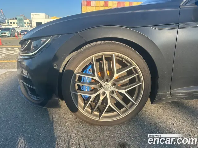 Volkswagen Arteon 2019 2.0 автомат (гидро), миниатюра 8 Volkswagen Arteon 2019 2.0 автомат (гидро), миниатюра 8