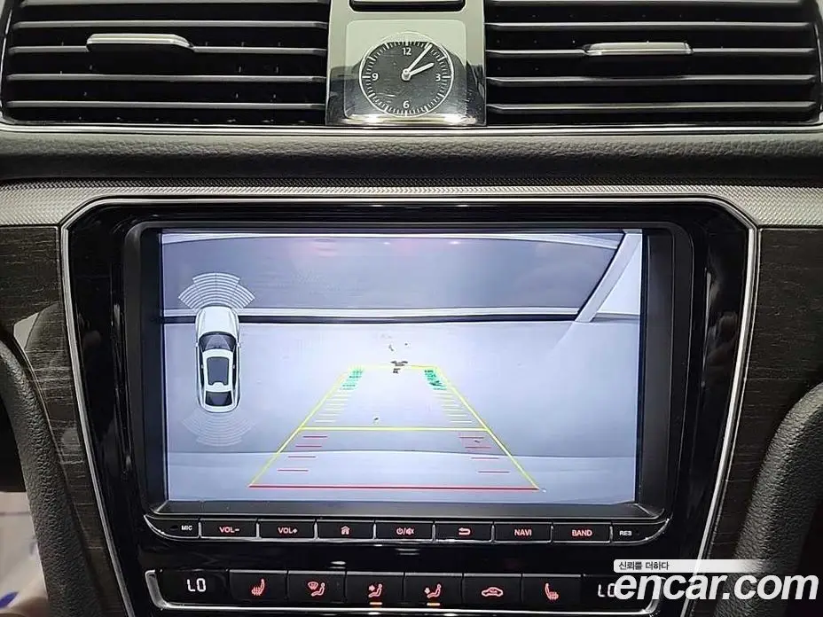 Volkswagen Passat 2018 2.0 автомат (гидро), фото 16 Volkswagen Passat 2018 2.0 автомат (гидро), фото 16