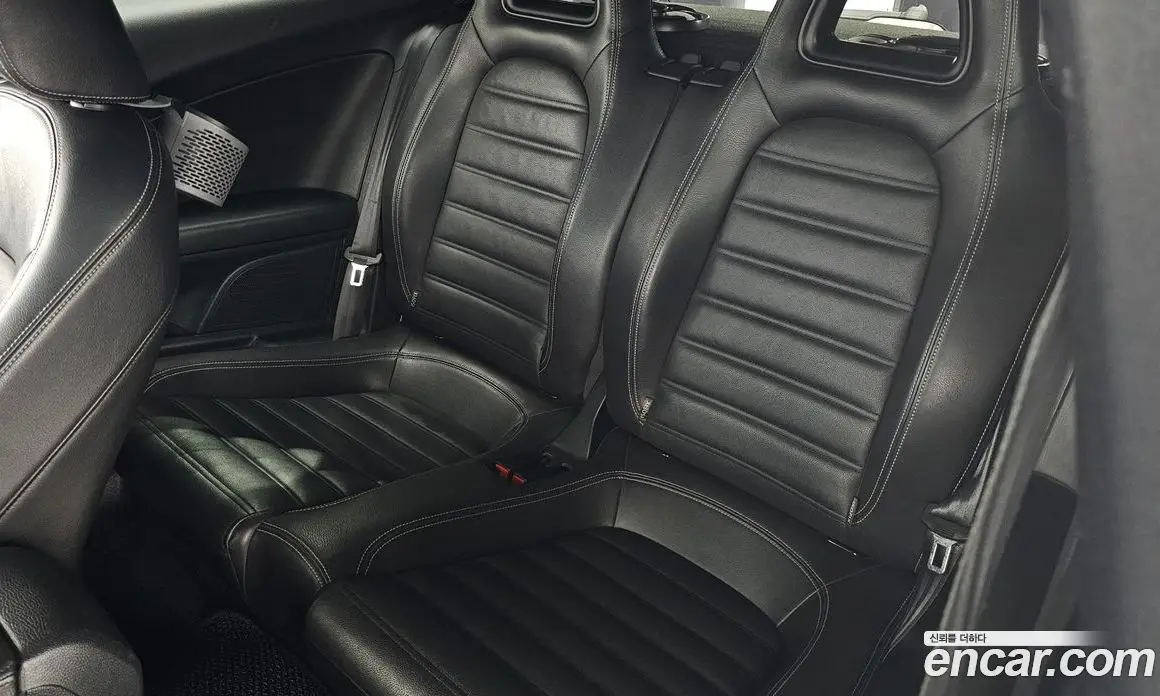 Volkswagen Scirocco 2012 2.0 автомат (гидро), фото 12 Volkswagen Scirocco 2012 2.0 автомат (гидро), фото 12