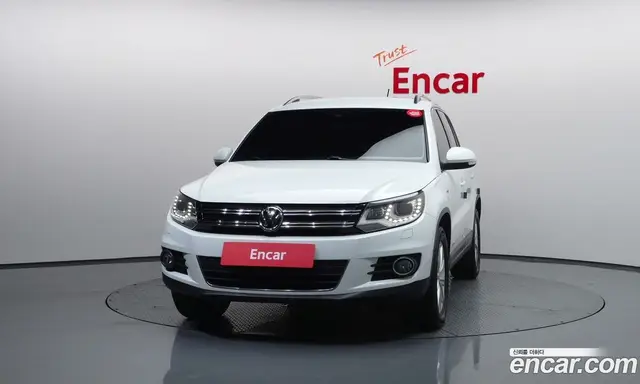 Volkswagen Tiguan 2014 2.0 автомат (гидро), миниатюра 2
