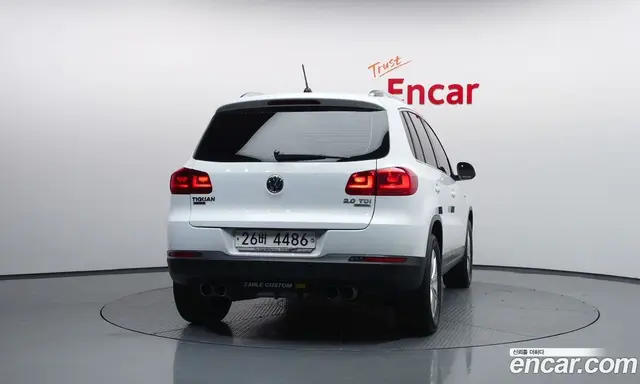 Volkswagen Tiguan 2014 2.0 автомат (гидро), миниатюра 4