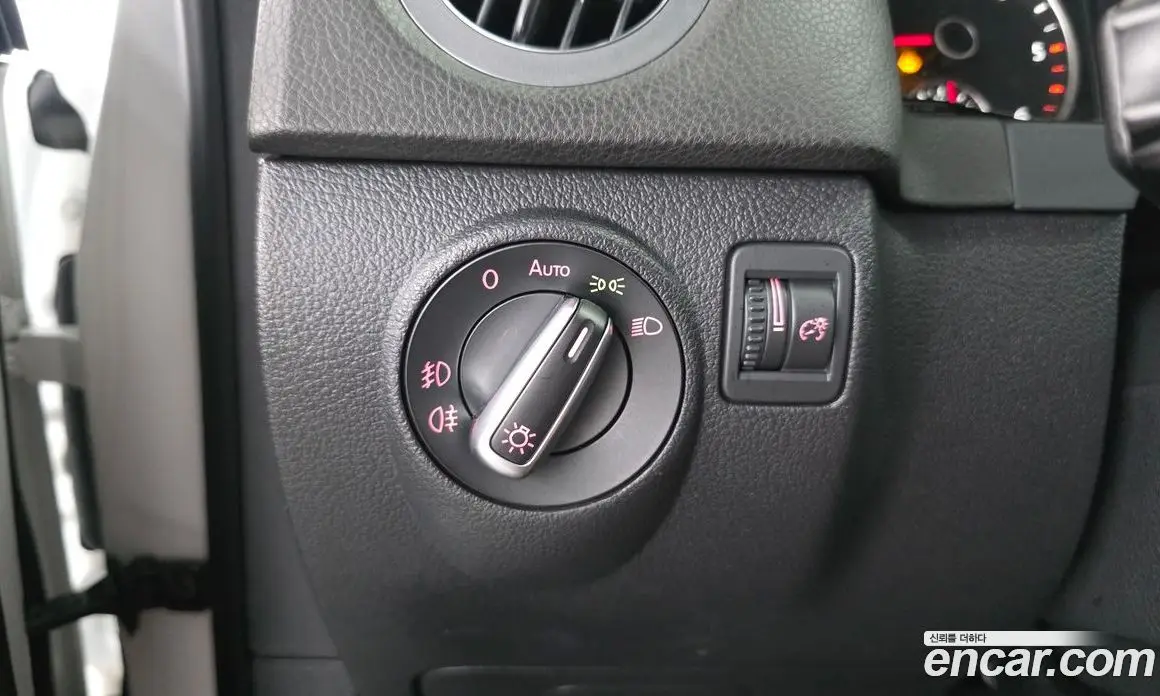 Volkswagen Tiguan 2014 2.0 автомат (гидро), фото 8