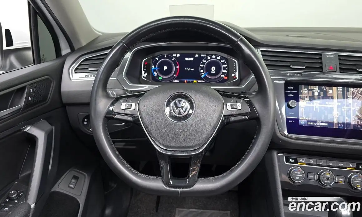 Volkswagen Tiguan 2020 2.0 автомат (гидро), фото 13