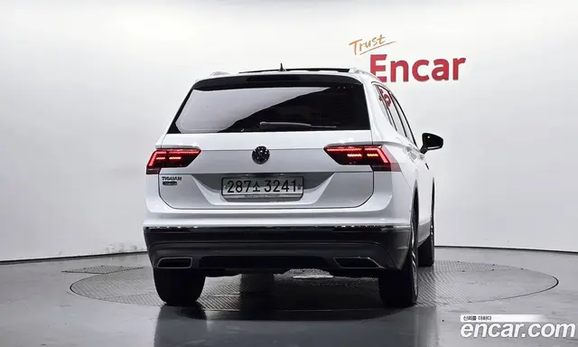 Volkswagen Tiguan 2020 2.0 автомат (гидро), миниатюра 4