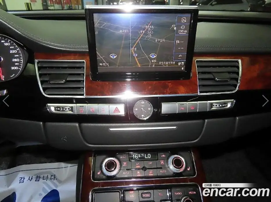 Audi A8 2011 3.0 автомат (гидро), фото 11 Audi A8 2011 3.0 автомат (гидро), фото 11
