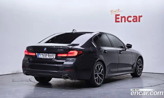 BMW 5 серия 2023 2.0 автомат (гидро), миниатюра 2