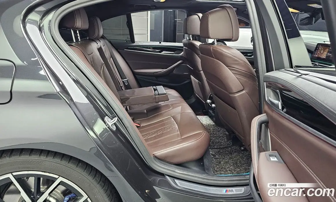 BMW 5 серия 2023 2.0 автомат (гидро), фото 12