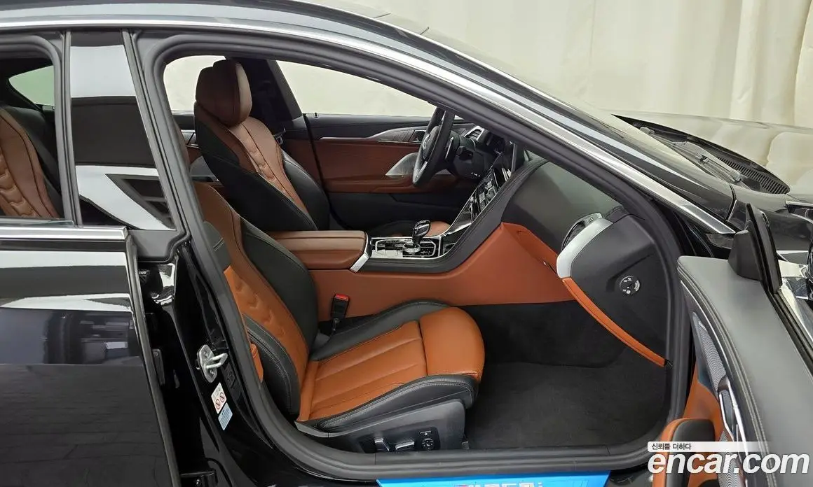 BMW 8 серия 2023 4.4 автомат (гидро), фото 11