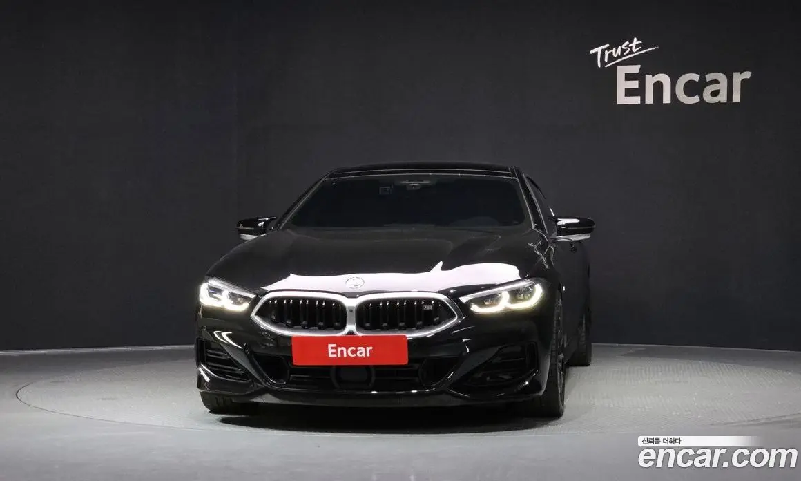 BMW 8 серия 2023 4.4 автомат (гидро), фото 3