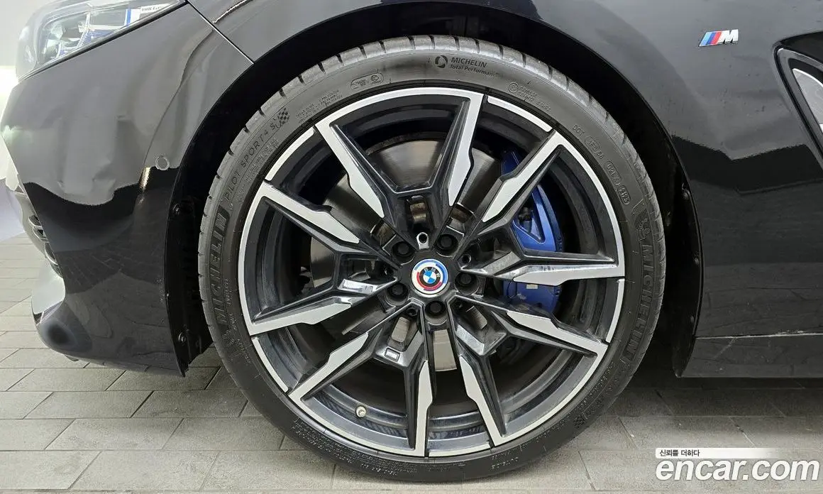 BMW 8 серия 2023 4.4 автомат (гидро), фото 5