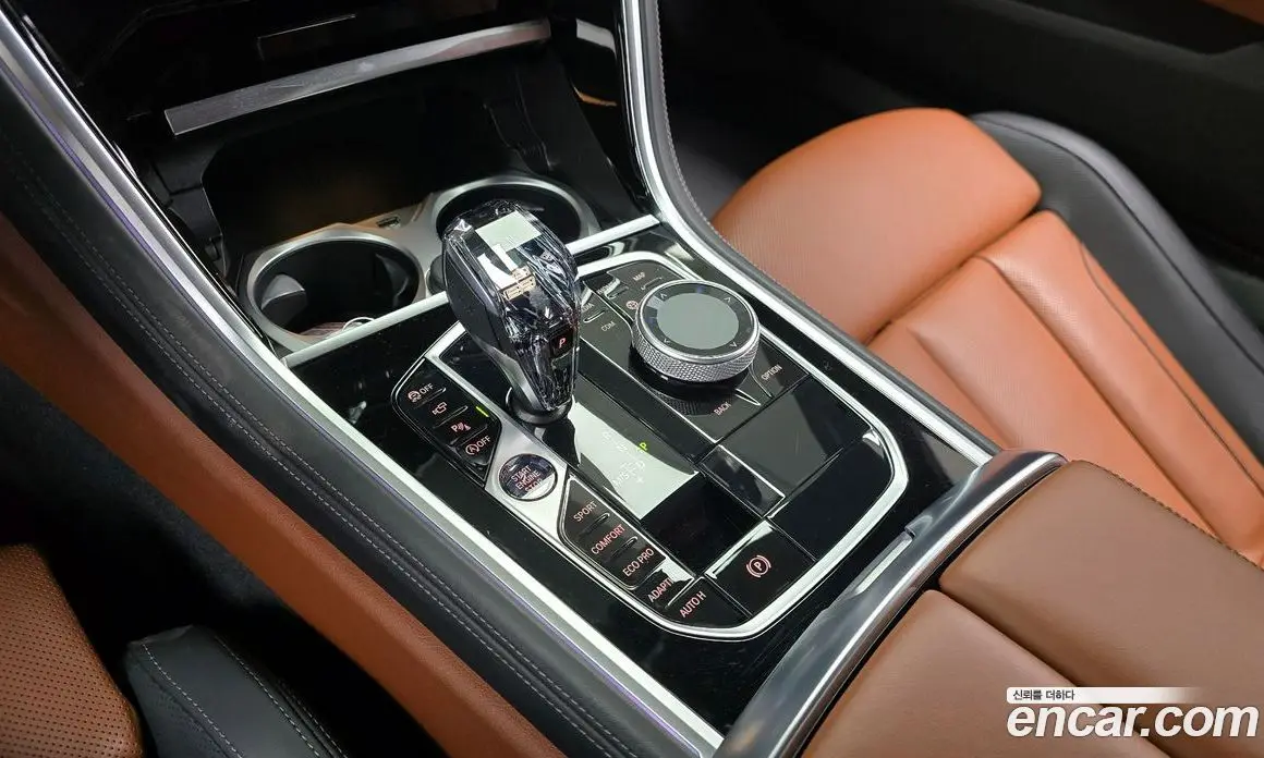 BMW 8 серия 2023 4.4 автомат (гидро), фото 9