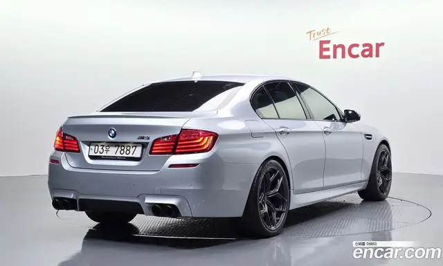 BMW M5 2016 4.4 автомат (гидро), миниатюра 2