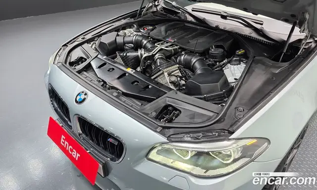 BMW M5 2016 4.4 автомат (гидро), миниатюра 6