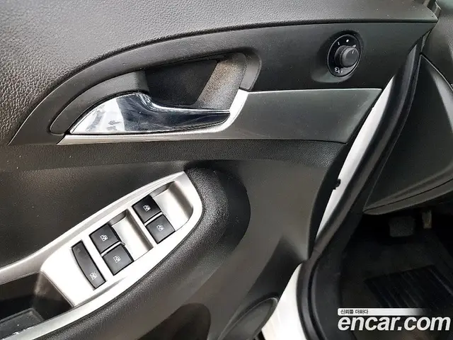 Chevrolet Orlando 2013 2.0 автомат (гидро), миниатюра 11