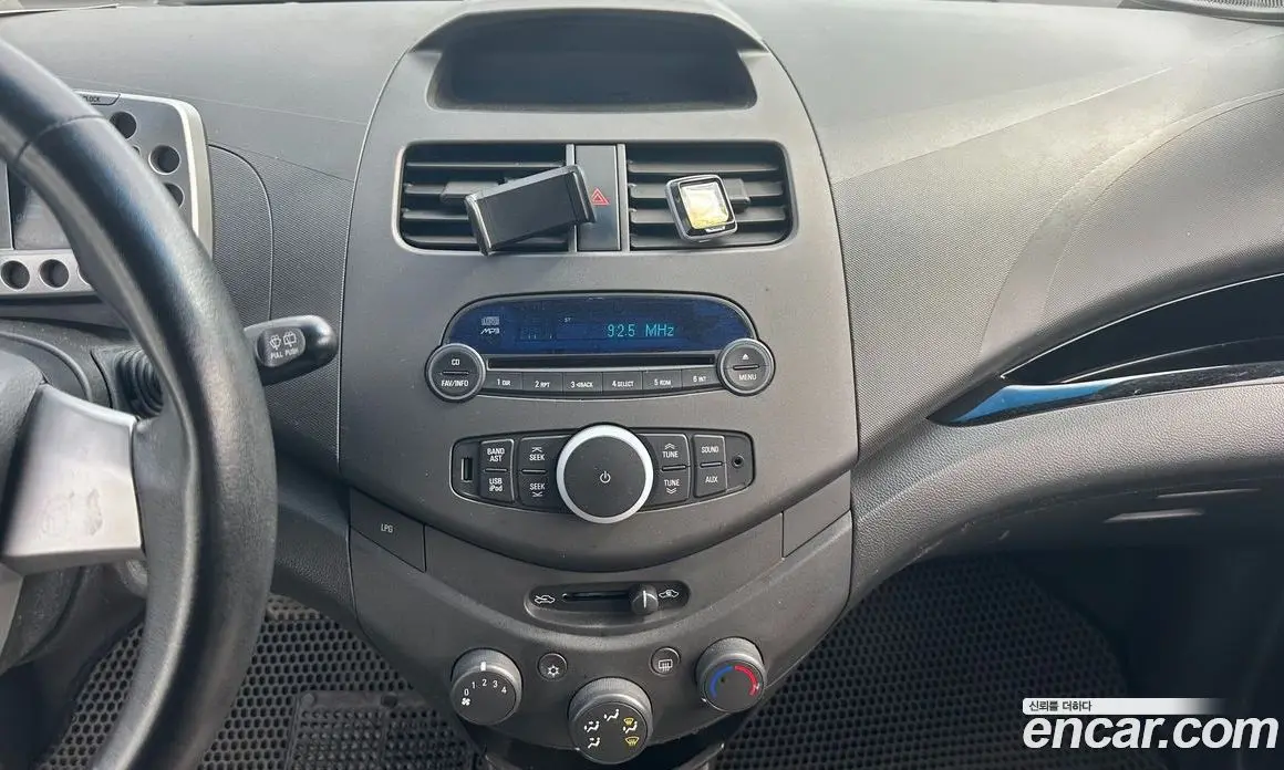 Chevrolet Spark 2011 1.0 автомат (гидро), фото 13